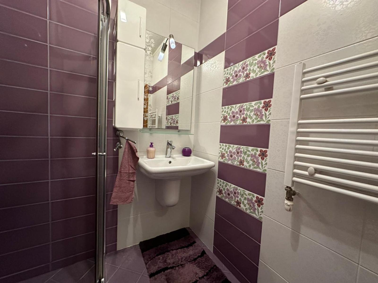 Apartment Lavender, Near To Airport София Екстериор снимка